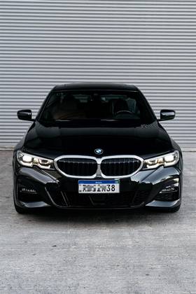 BMW 320i 2.0 16V TURBO GASOLINA M SPORT AUTOMÁTICO BMW 320i 2.0 16V TURBO GASOLINA M SPORT AUTOMÁTICO
